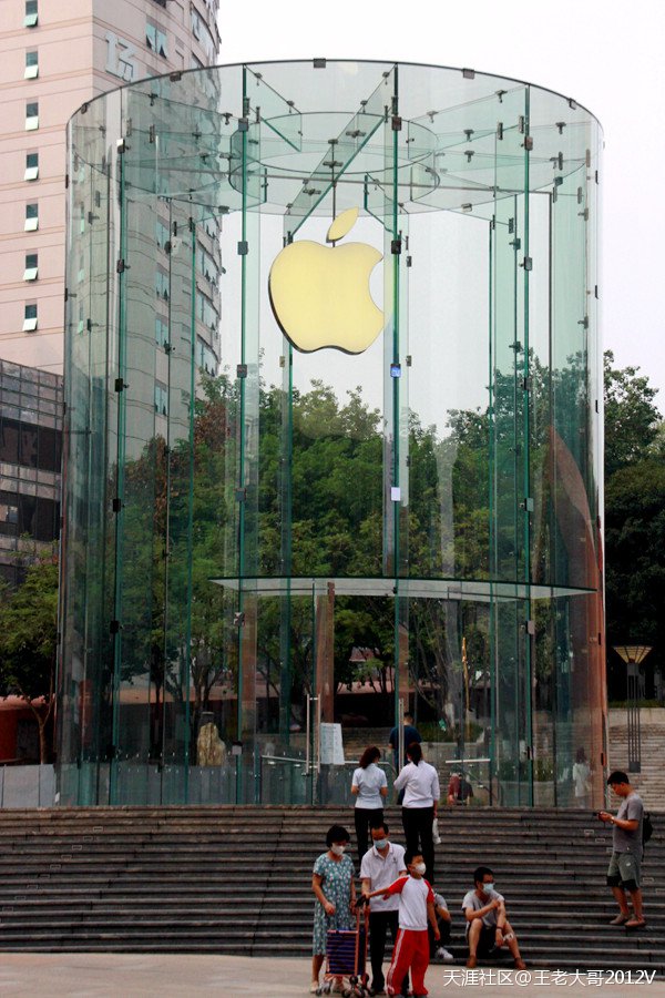 华为手机直营店重庆
:重庆的三个苹果直营店，对比纽约苹果旗舰店