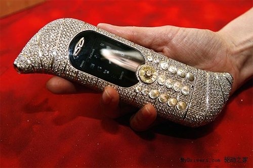 华为手机最贵的值多少欧元
:100万欧元一台 世界最昂贵手机发布-第5张图片-太平洋在线下载