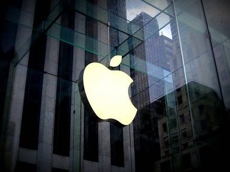 新加坡版的苹果xr:芯闻早播 | 字节否认巨薪挖角OpenAI；三星侵权被判赔20亿